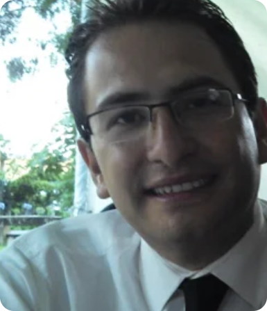 Profesor Roberto Mares